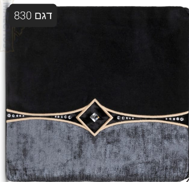 Bag #830 קטיפה שחור& רקמה זהב