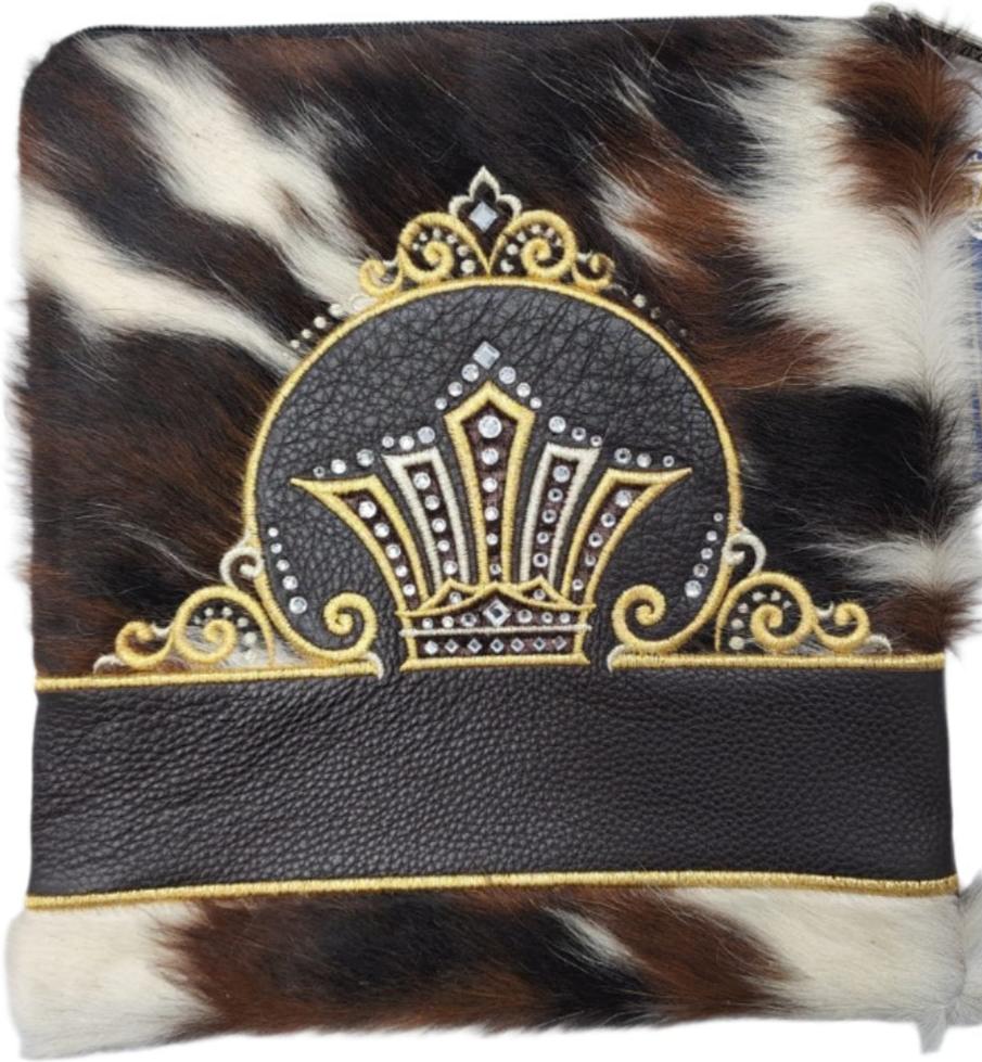 פרווה חום ולבן עם קרמה זהב דגם 710